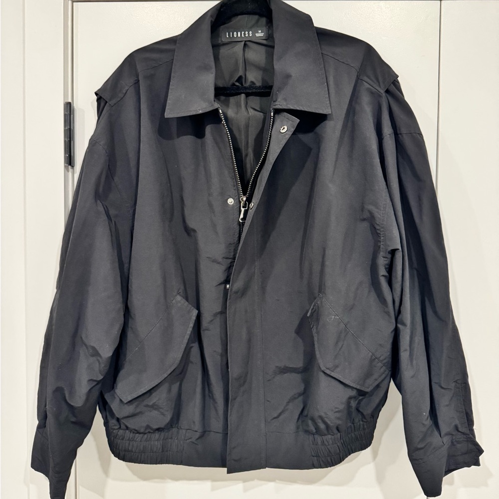 Lioness Elegant Black Outerwear